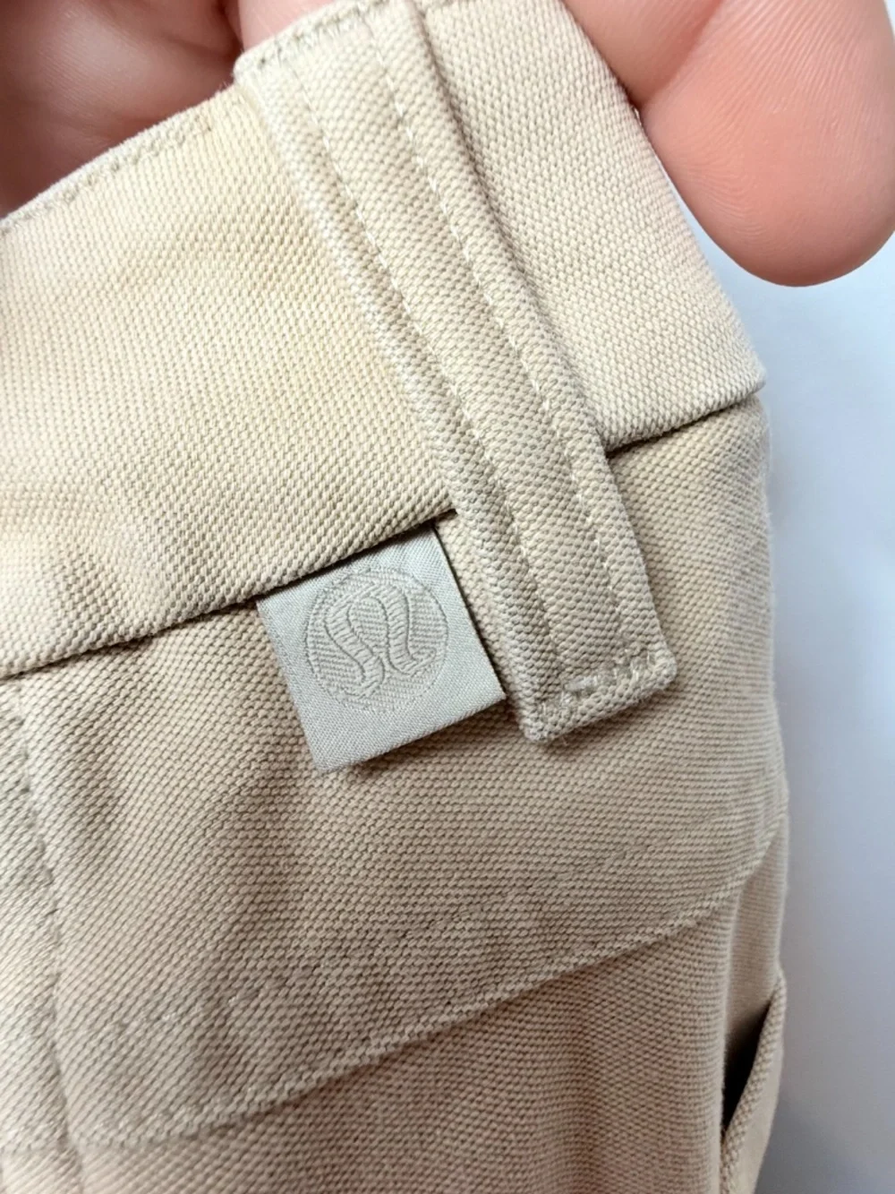 Lululemon Men's Performance Pants Size 36 Straight Leg Tan Activewear (L)